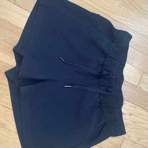 Stretch luxtreme shorts medium rise